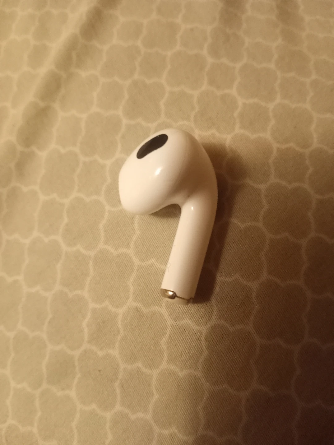 Apple AirPods Right Earbud 3
