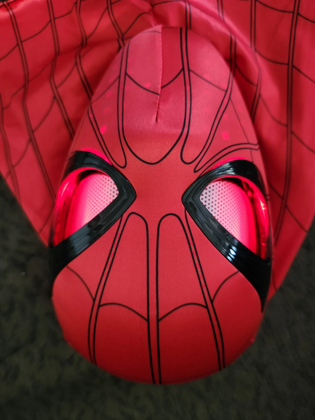 Spider-Man Light-Up Mask