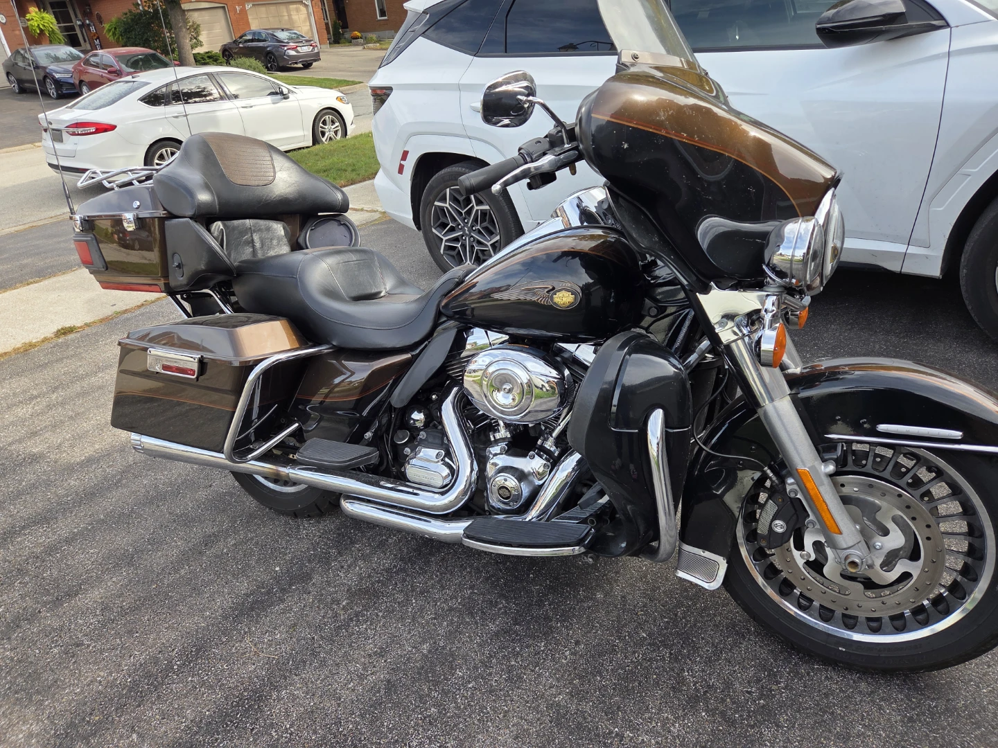 Harley-Davidson Touring Motorcycle - photo 2