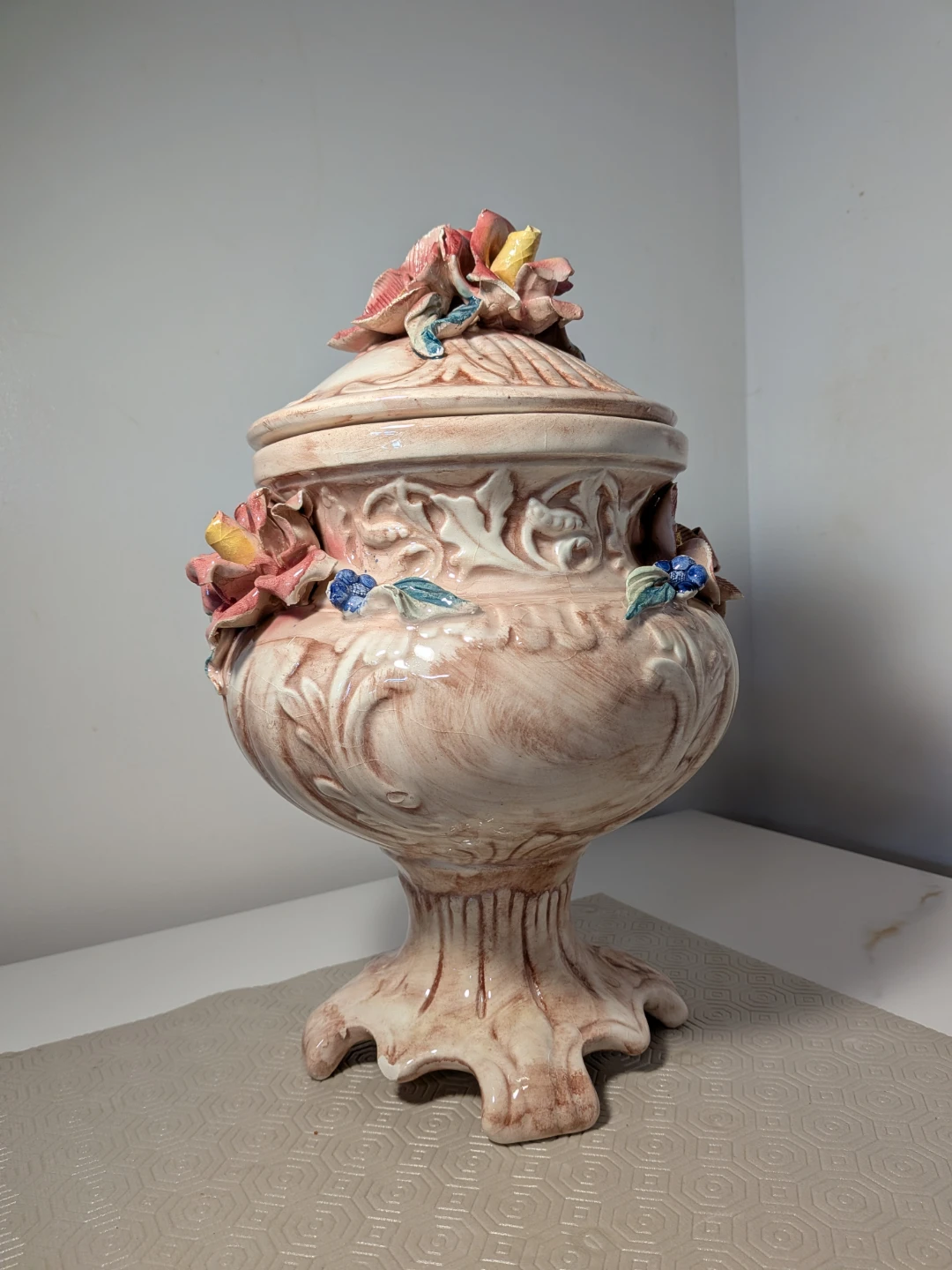 Vintage Ceramic Urn with Floral Appliqués - photo 3