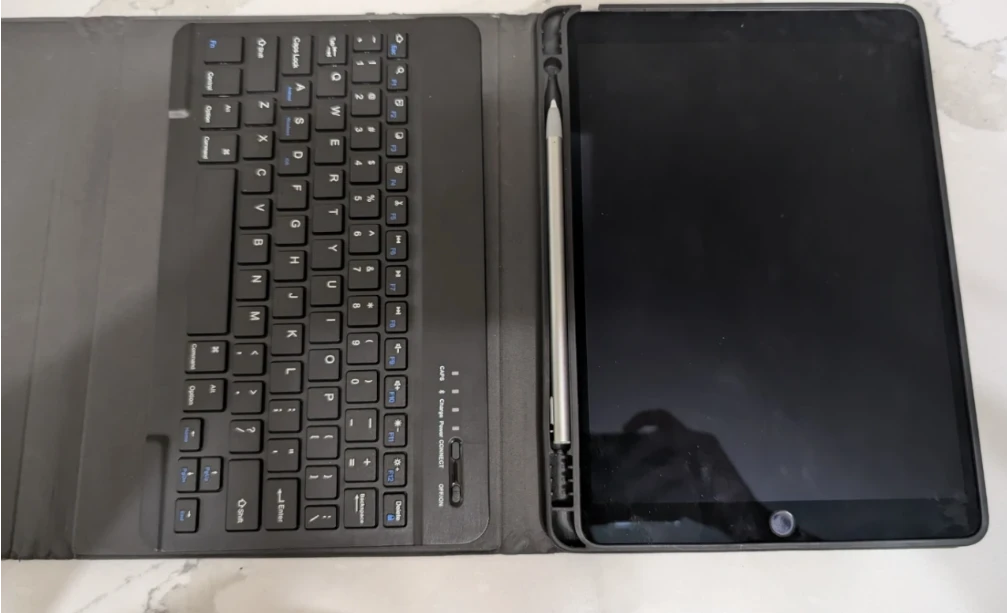 iPad  Air 3 plus accessories