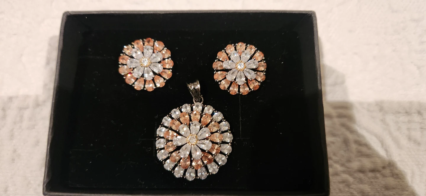 Crystal Flower Pendant and Earring Set - photo 4