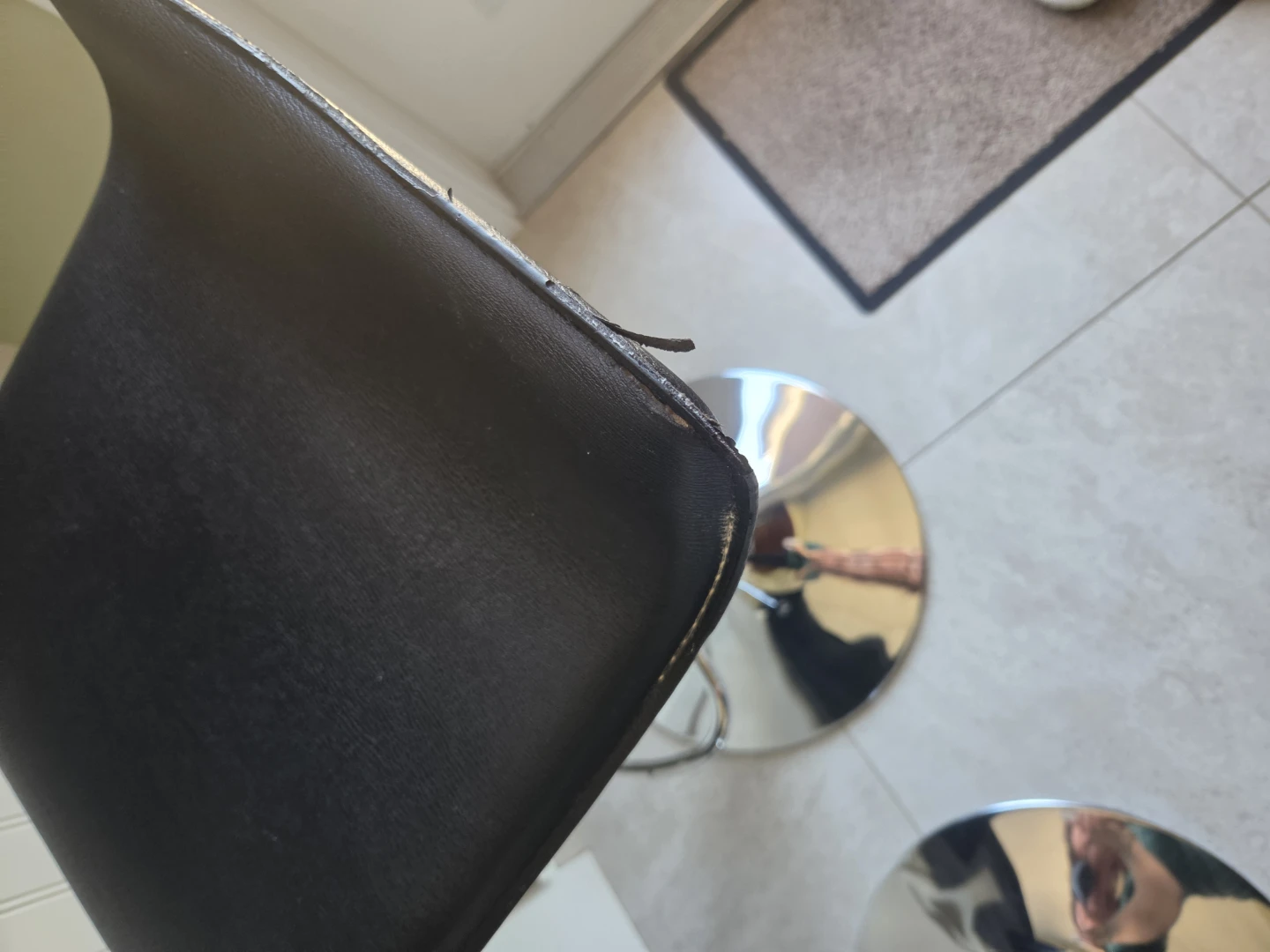 3 Black Faux Leather Bar Stools - photo 2