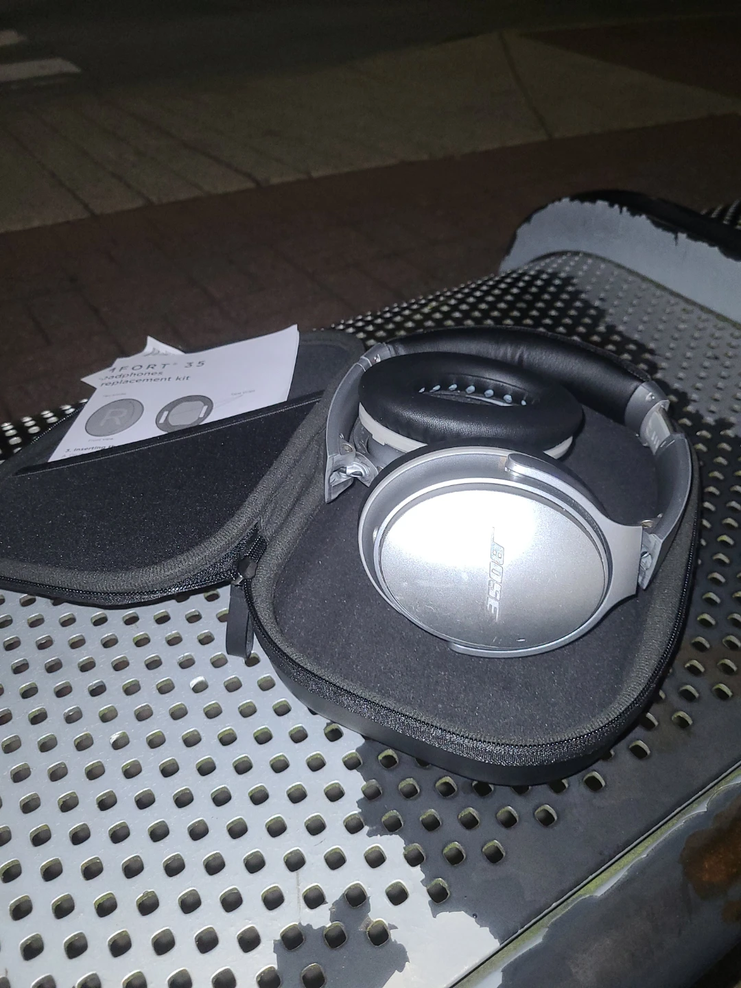 BOSE QC35ii headphones, all Brand new BOSE OEM  leather - photo 2