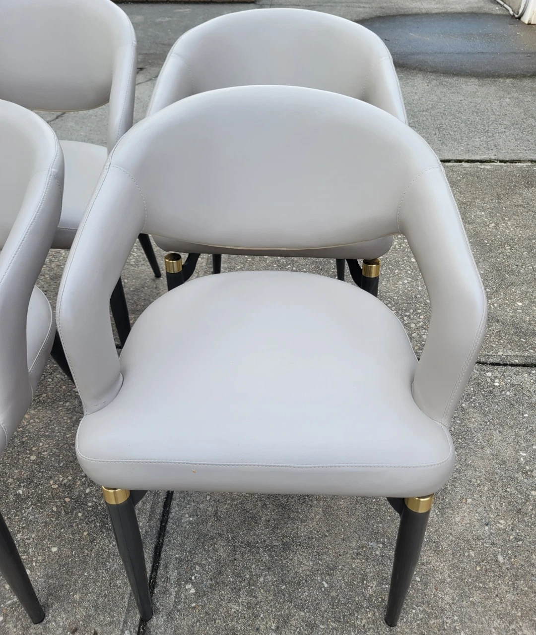 4 barrelback chairs - photo 3