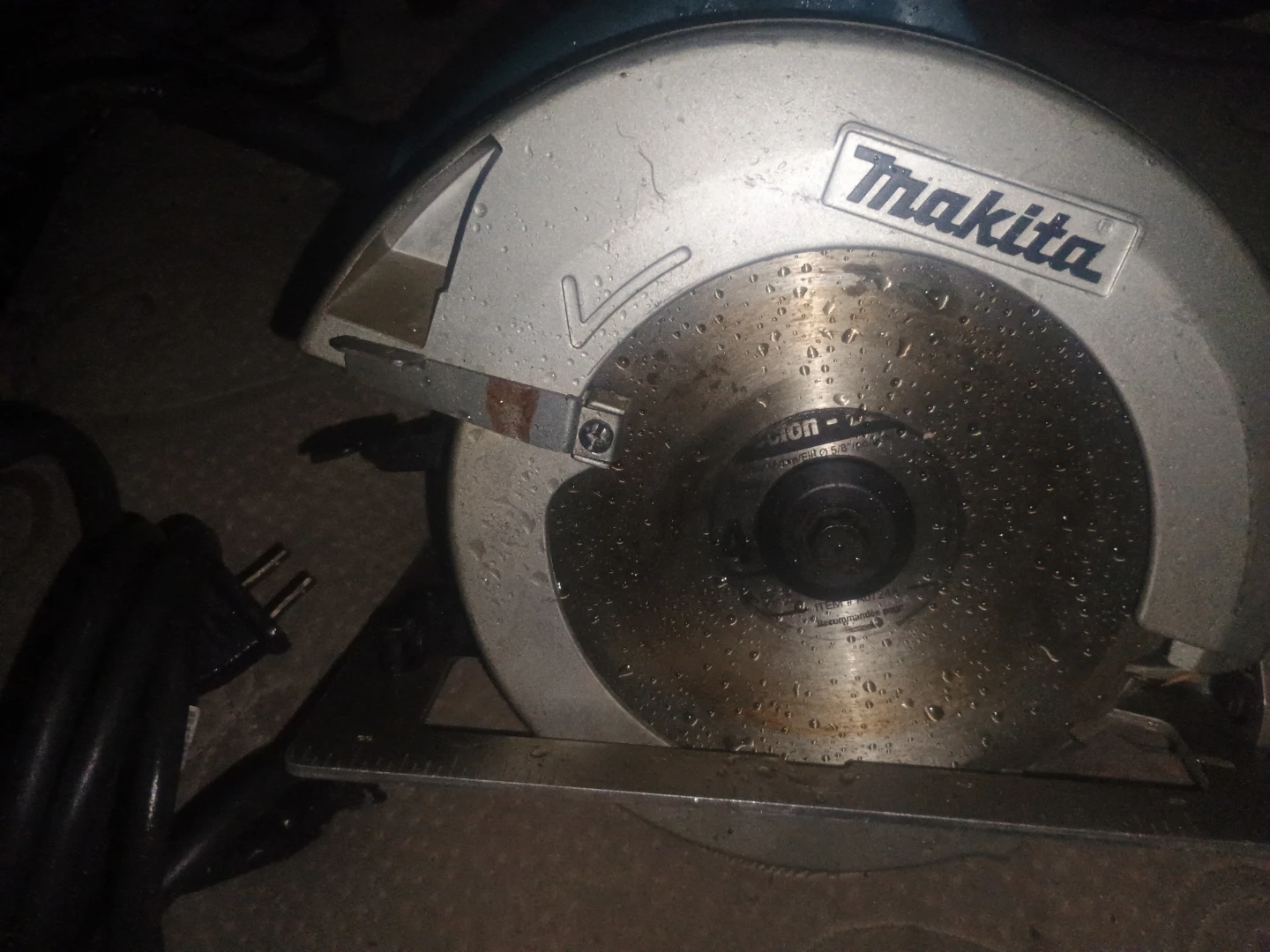Makita 5007NB Circular Saw