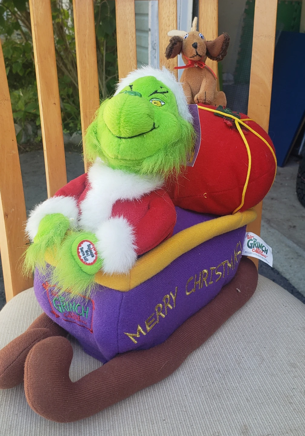 Dr. Seuss The Grinch Sleigh Musical Plush