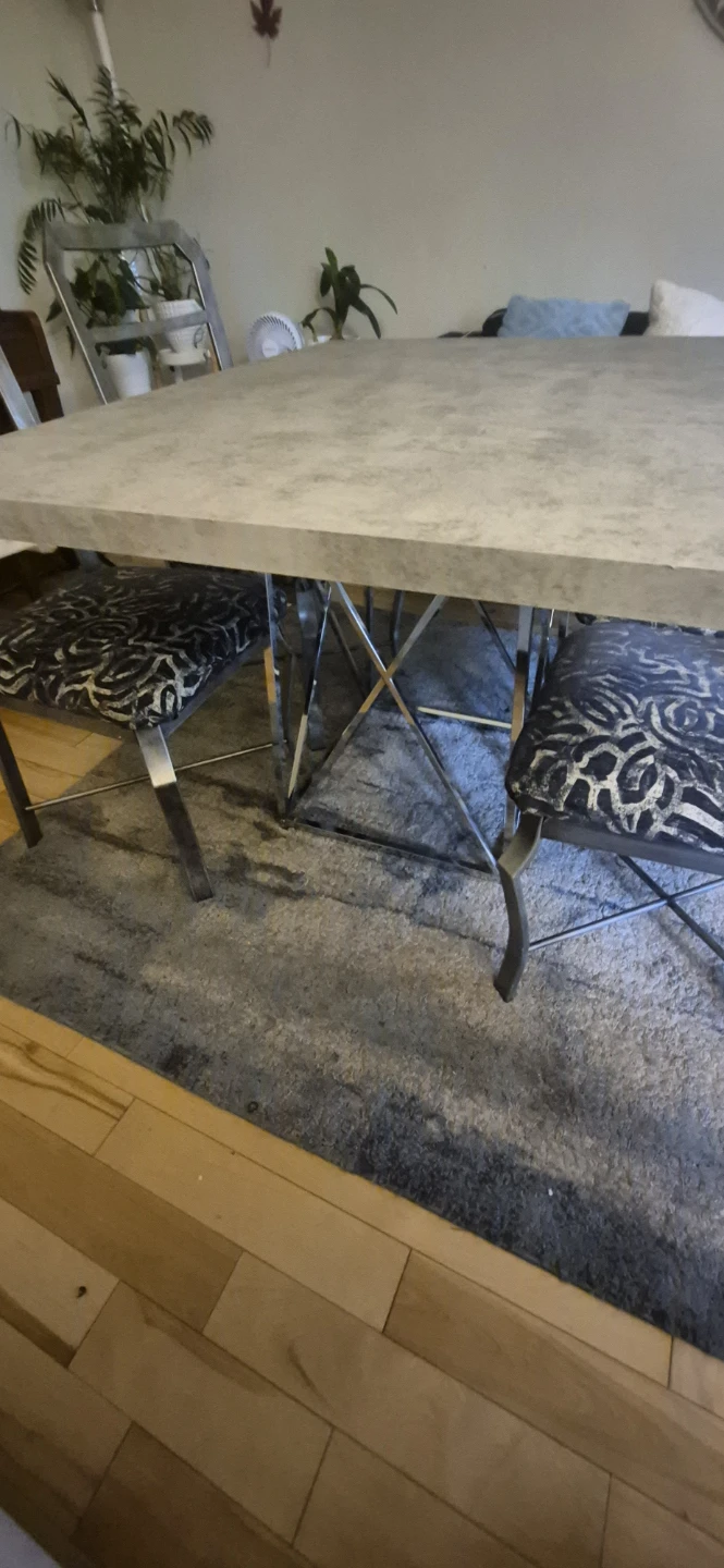 Dinning table with 4 chairs - photo 3
