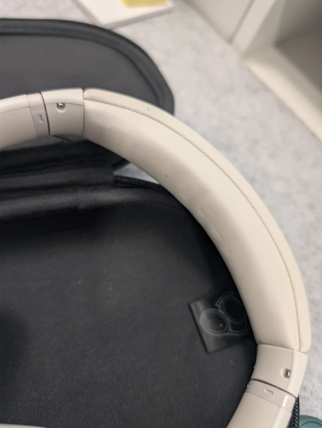 Bose QuietComfort 45 Noise Cancelling Headphones - photo 3