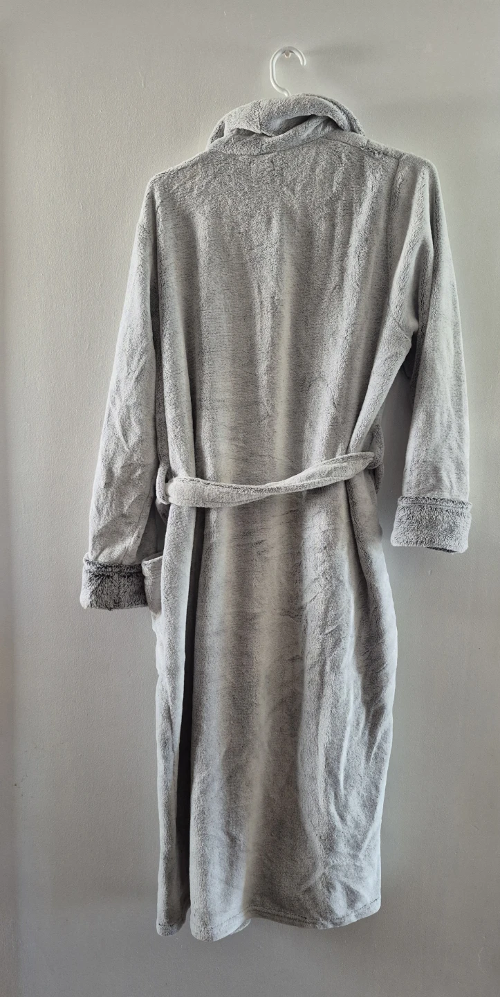 Claudel Lingerie Plush Grey Bathrobe - photo 2