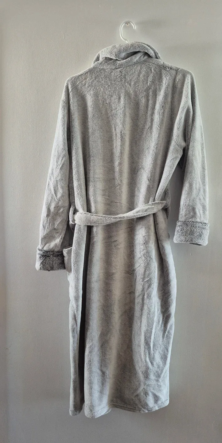 Claudel Lingerie Plush Grey Bathrobe - photo 2