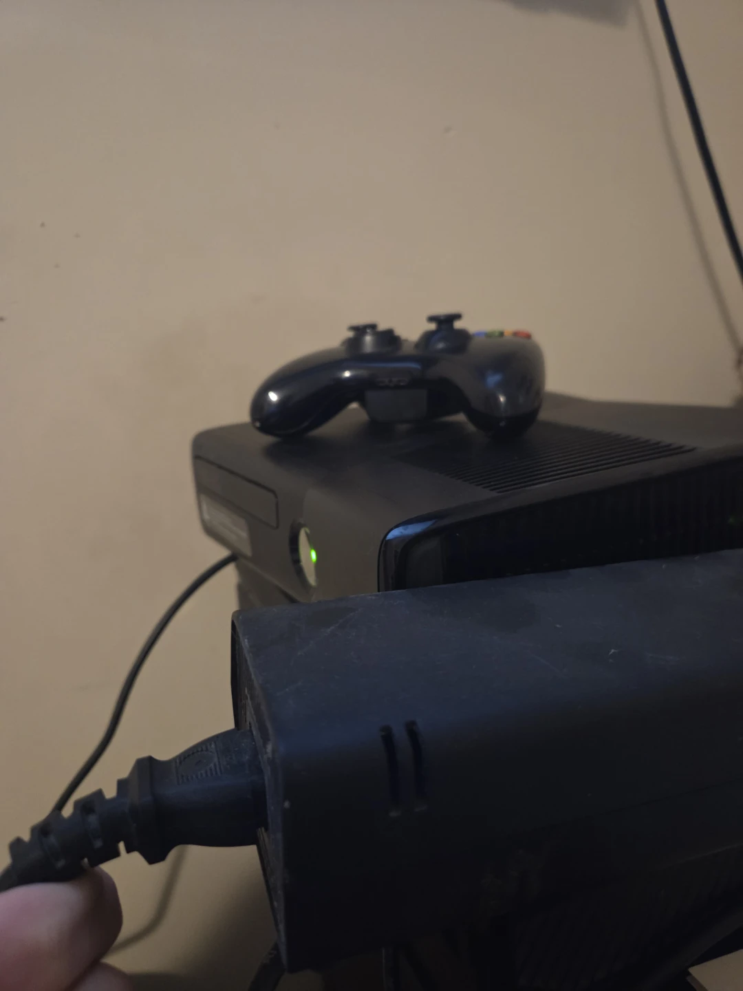 Xbox 360 S Console with Controller and Power Brick - photo 3