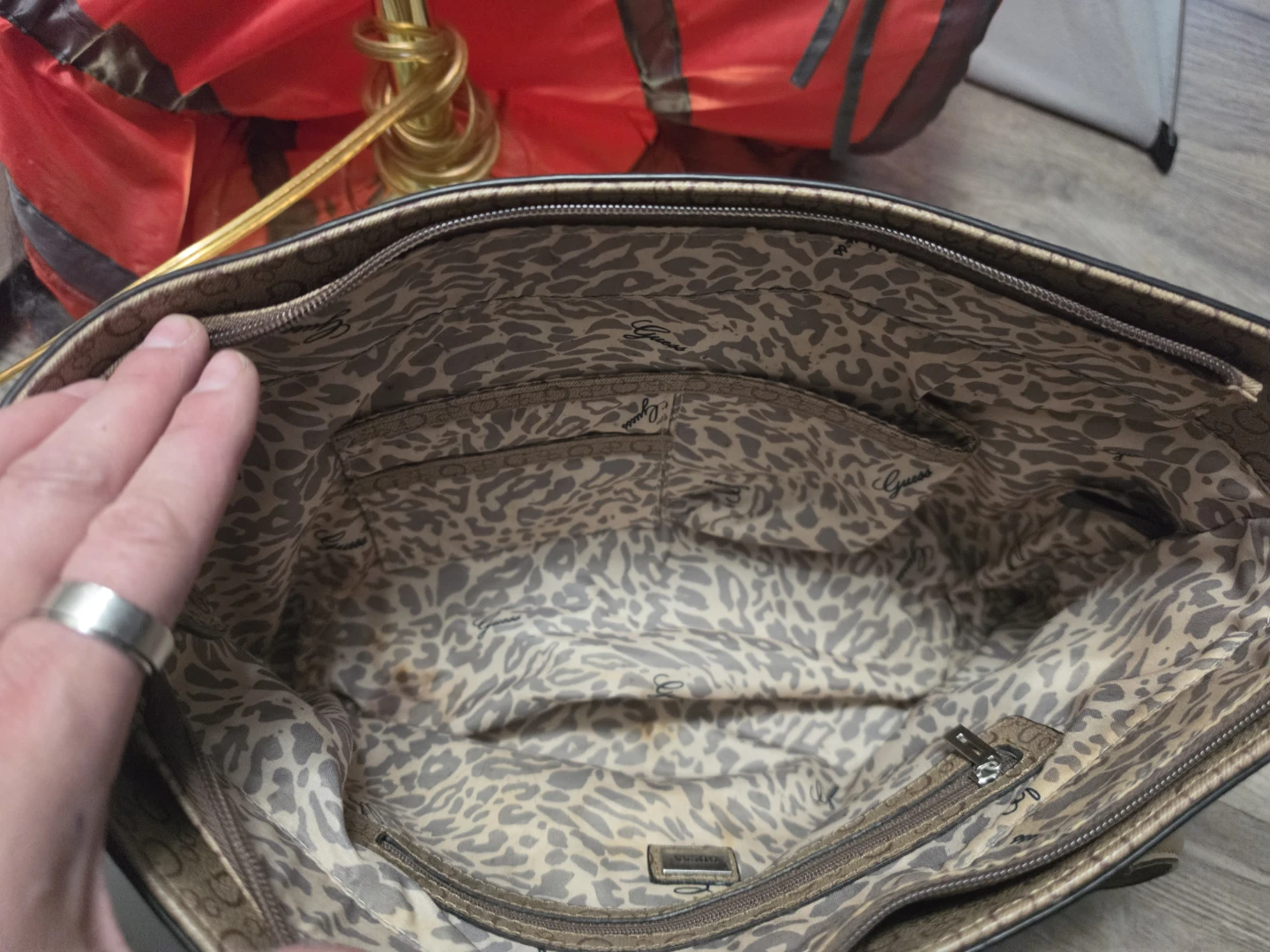 GUESS Monogram Tote Bag - photo 3
