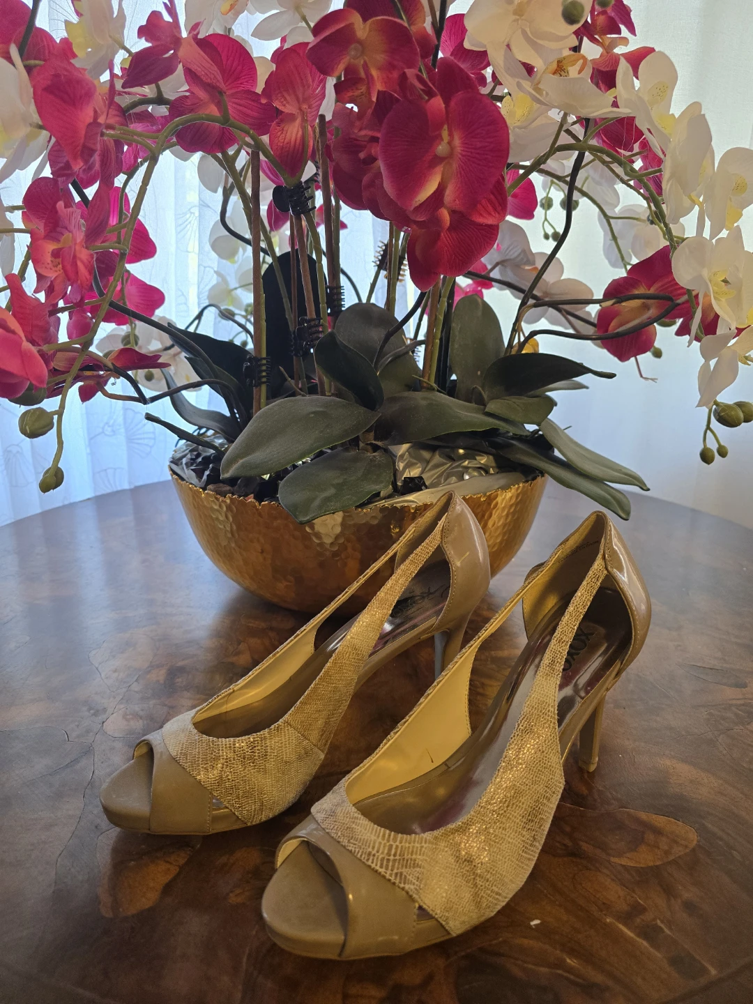 XOXO Gold Textured Peep-Toe Heels