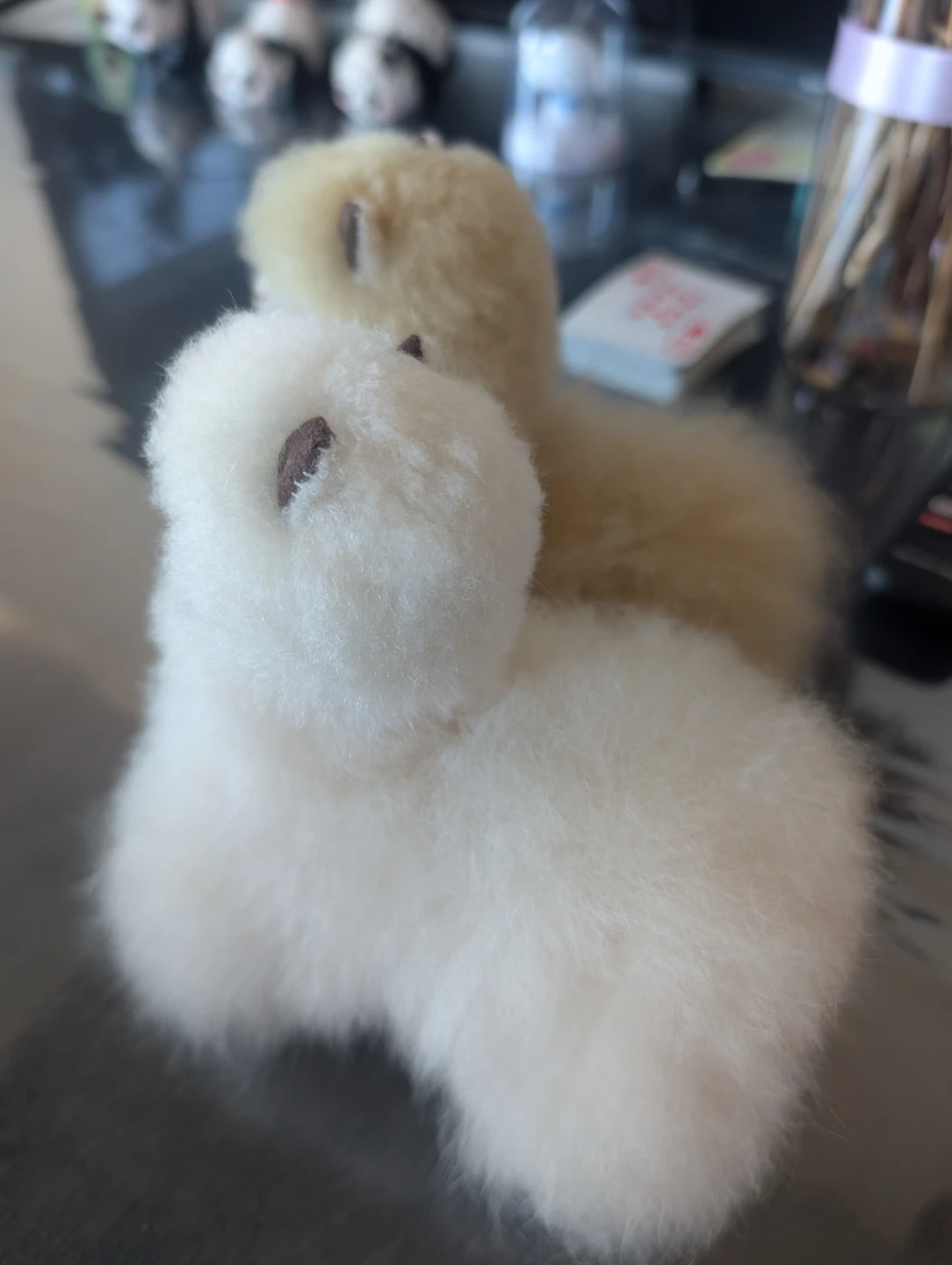 Set of two miniature alpaca wool figurines - photo 2