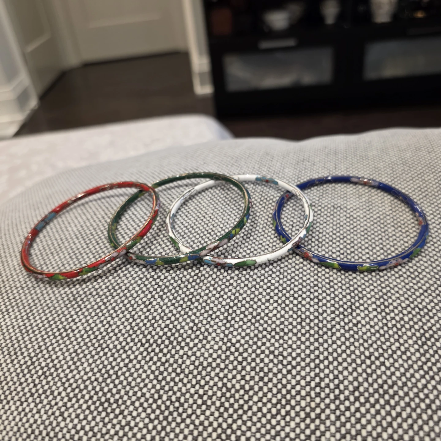 Set of 4 Enamel Bangles - photo 2
