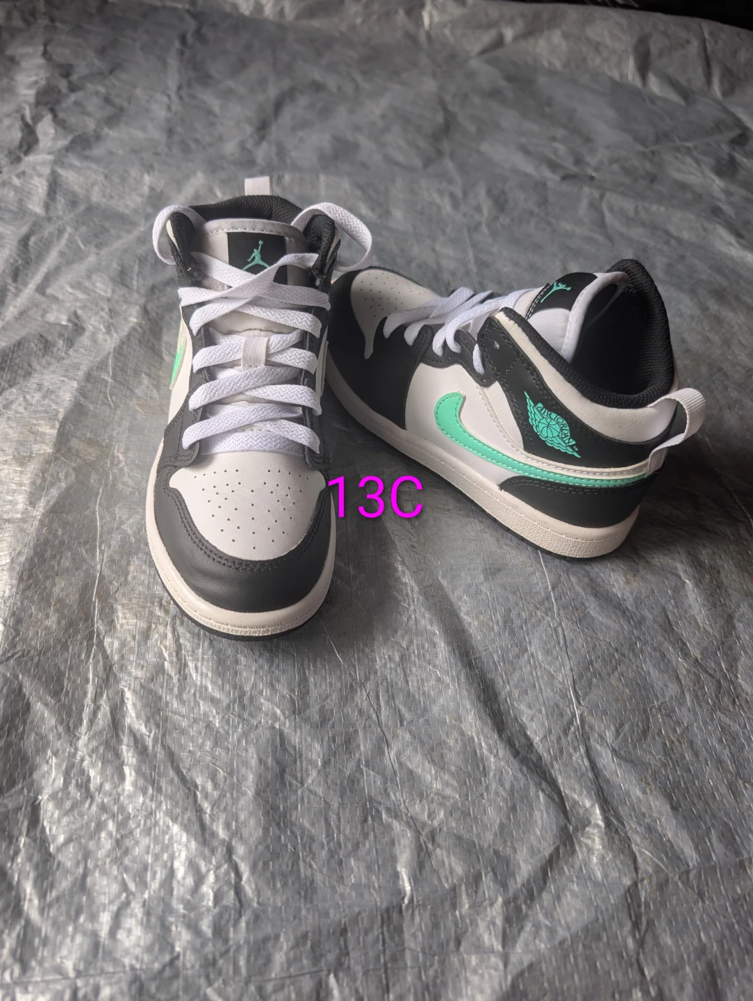 Nike Air Jordan 1 Mid Shoes