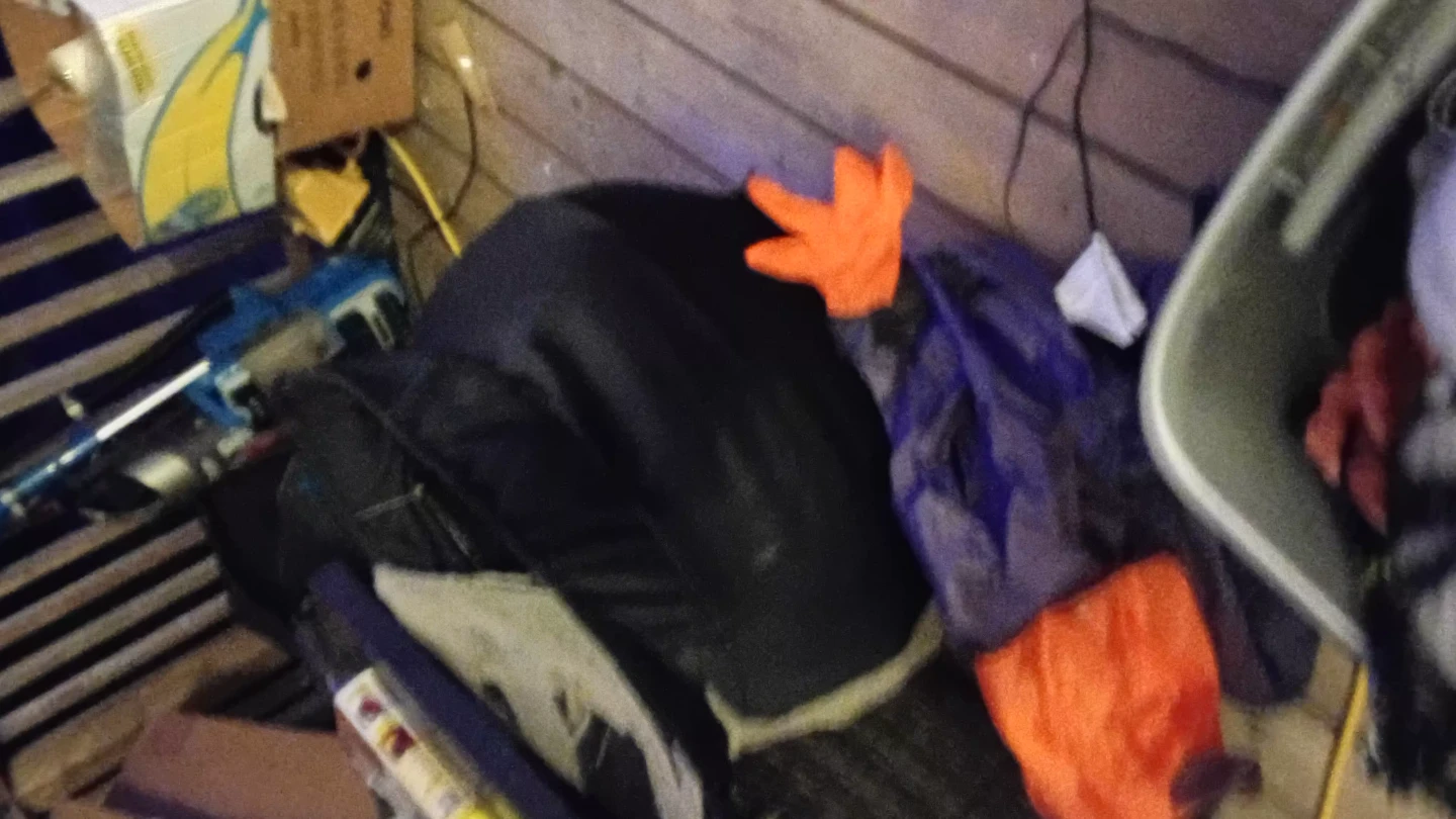 Yard Sale Sardis, Langley  & Chilliwack.  See pics.. - photo 2