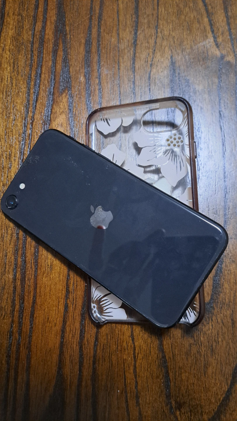 Apple iPhone SE (2nd Gen) - 64 GB - Black