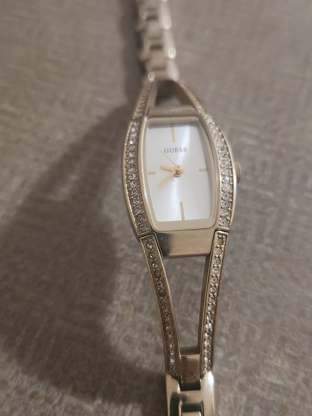 Guess Gold Tone Women's Wristwatch - photo 2