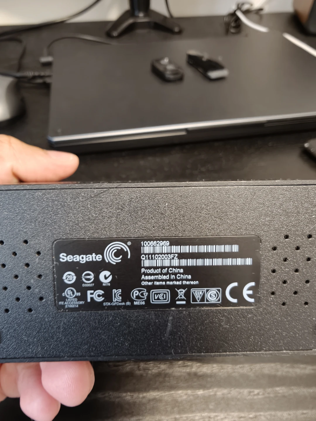 2TB Seagate 2TB External Desktop Hard Drive - photo 2