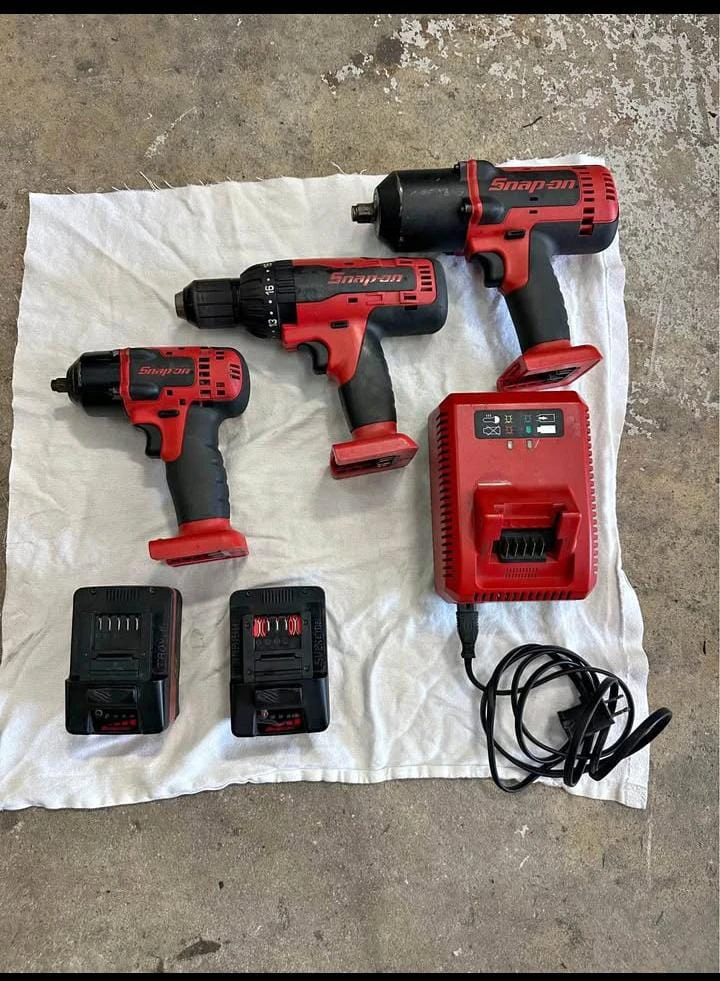 Snap-on 18V Cordless Tool Set - Impact Wrenches & Hammer Drill