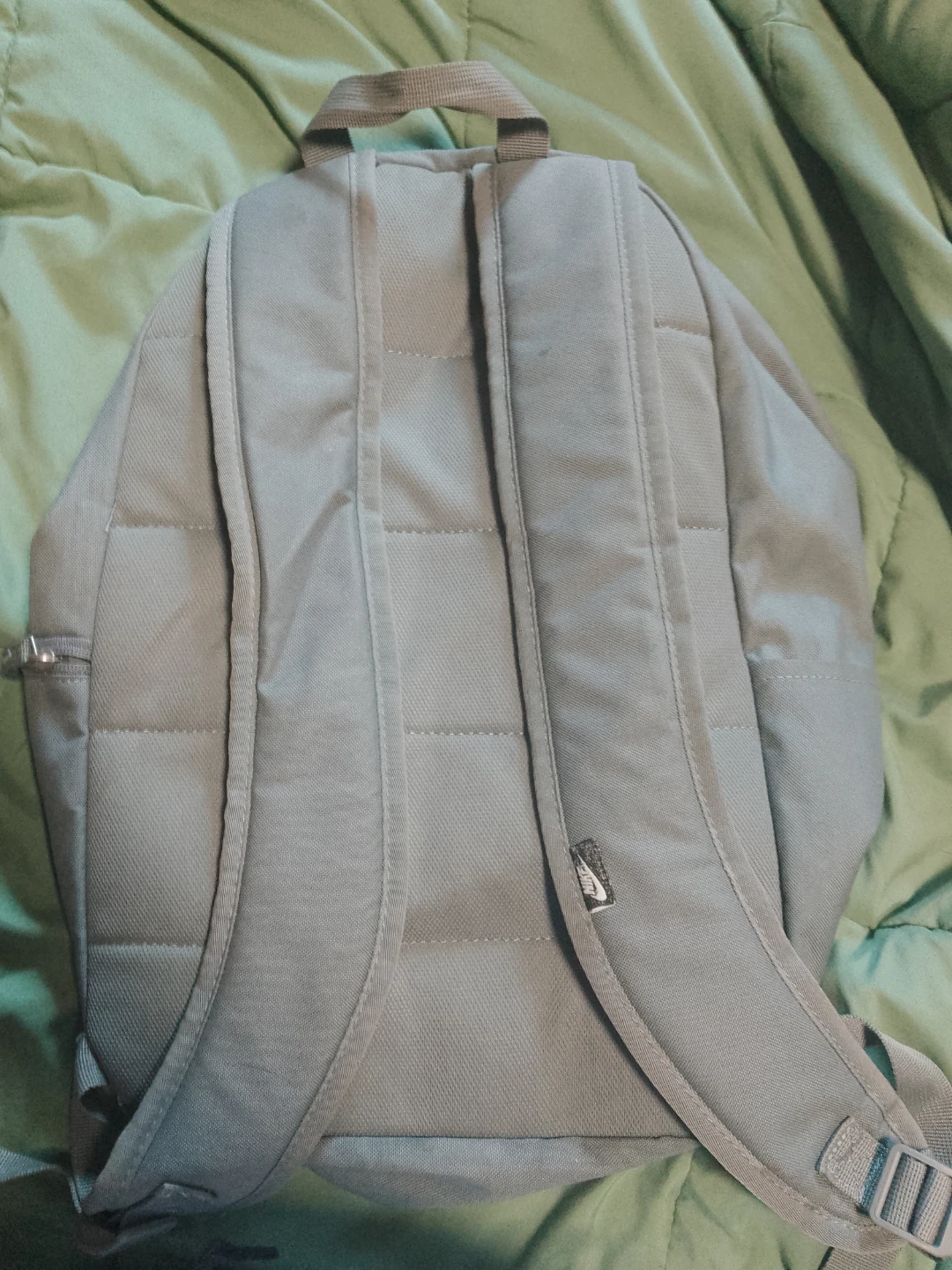 Mint condition Nike Grey Backpack - photo 2