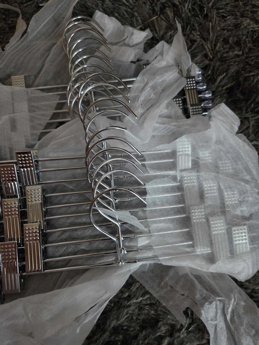 Set of 24 Metal Pant and Skirt Hangers - photo 2