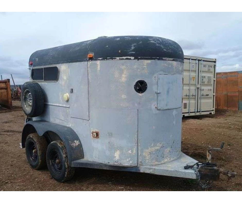 1983 WW 6x10 Galvanized Horse Trailer - photo 2