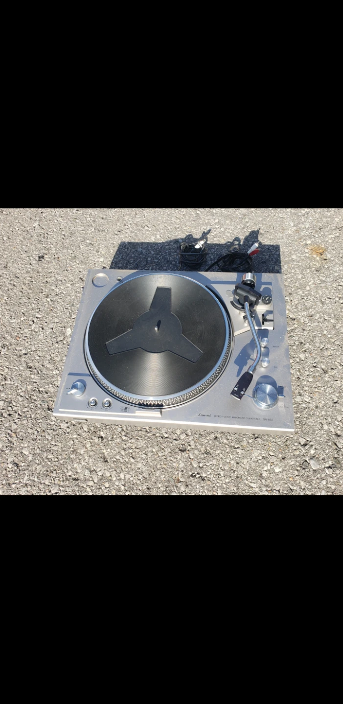 Sansui SR-535 Direct-Drive Automatic Turntable
