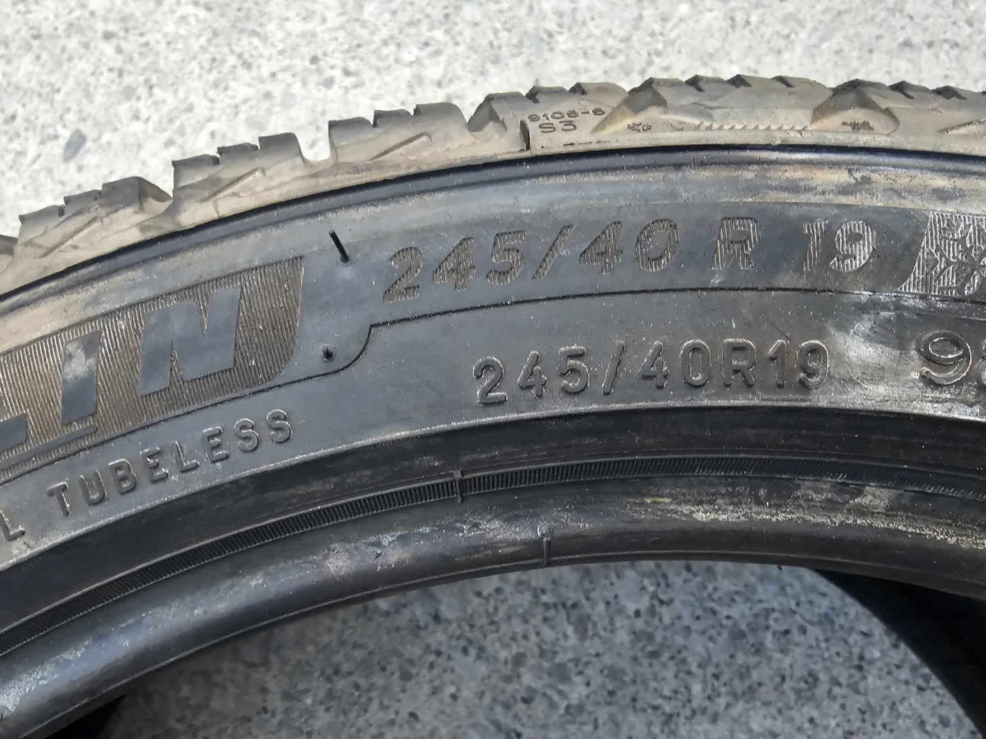 245/40 R19 WINTER TIRE ( 1 ONLY ) - photo 3
