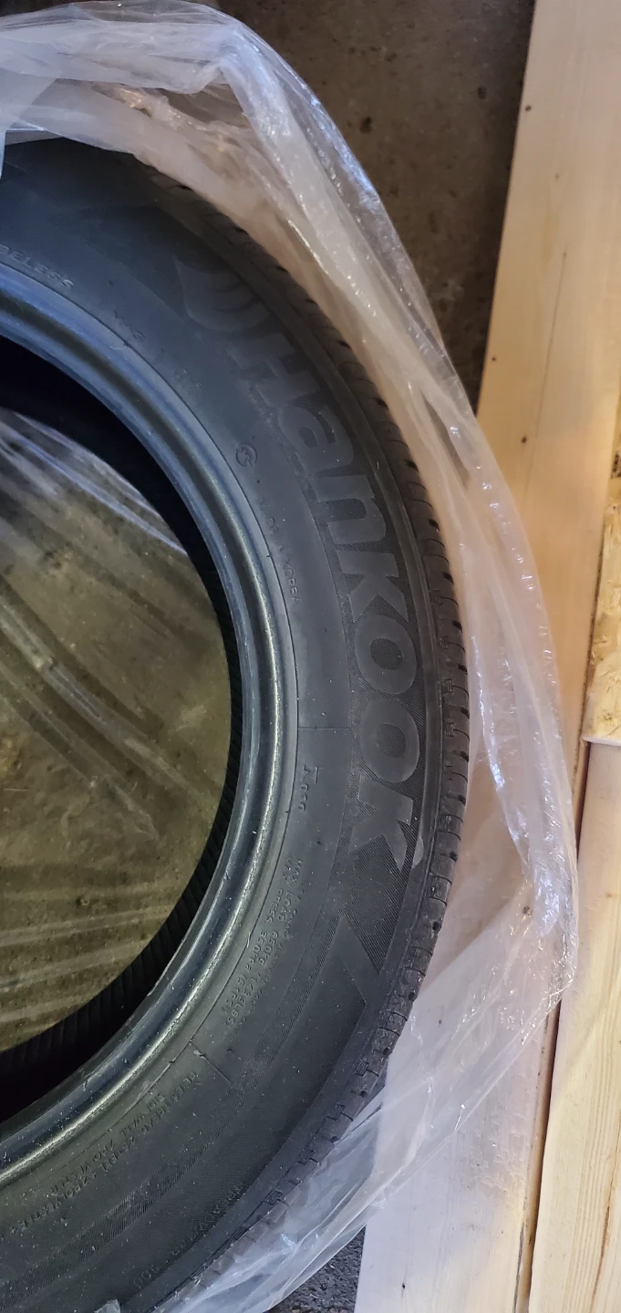 Hankook Kinergy GT 215/55R16 Tire - photo 2