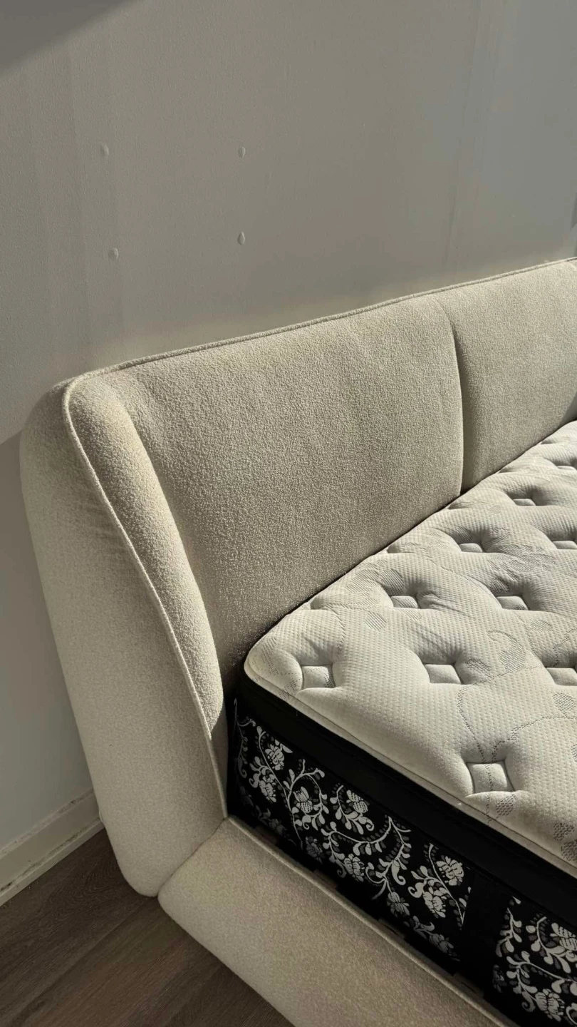 Upholstered king Bed Frame - photo 4