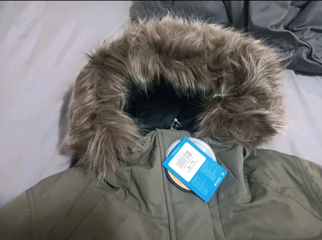 Bnwt XL COLUMBIA Omni-Heat Women's Olive Green Parka w Faux Fur - photo 2
