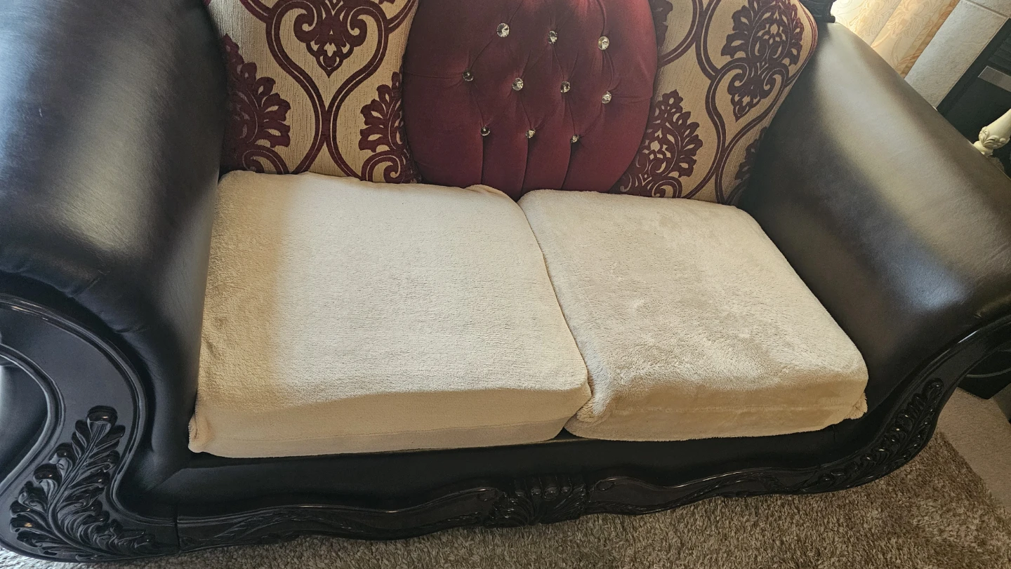 Cushions and pillows