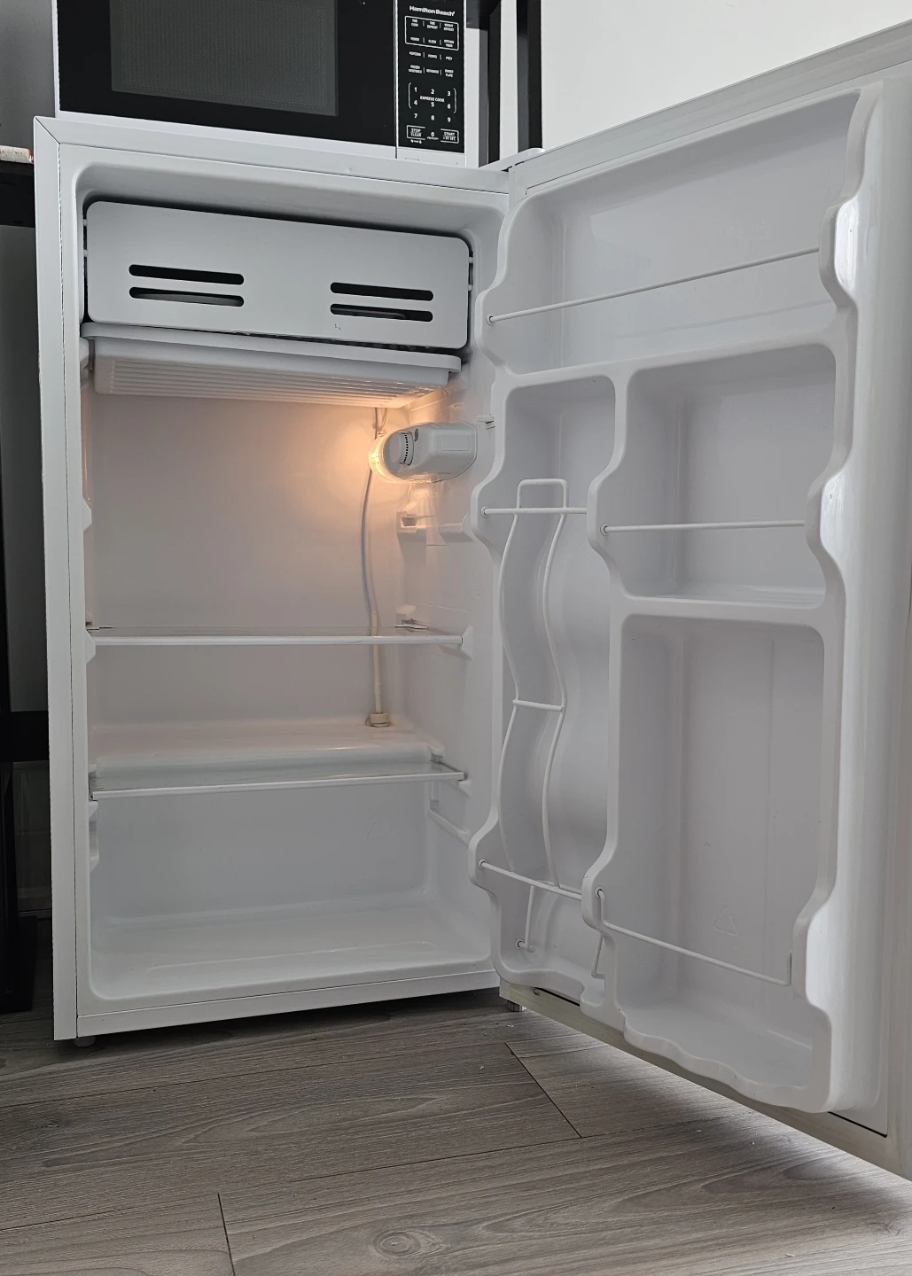 Master Chef mini fridge - photo 3