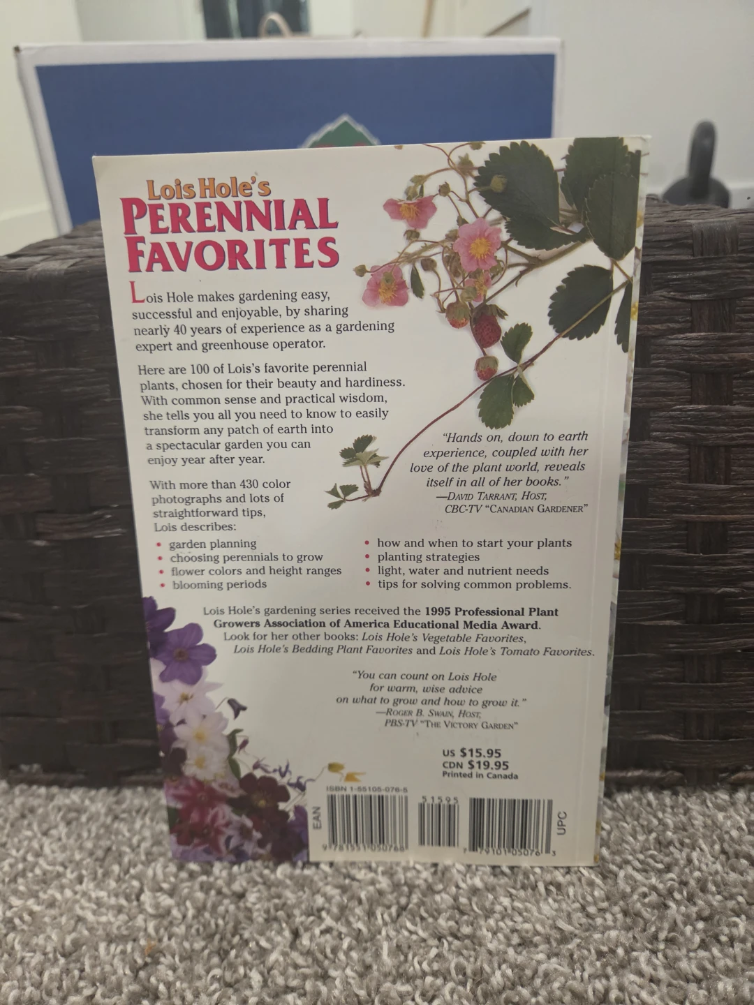 Lois Hole's Perennial Favorites Book - photo 3