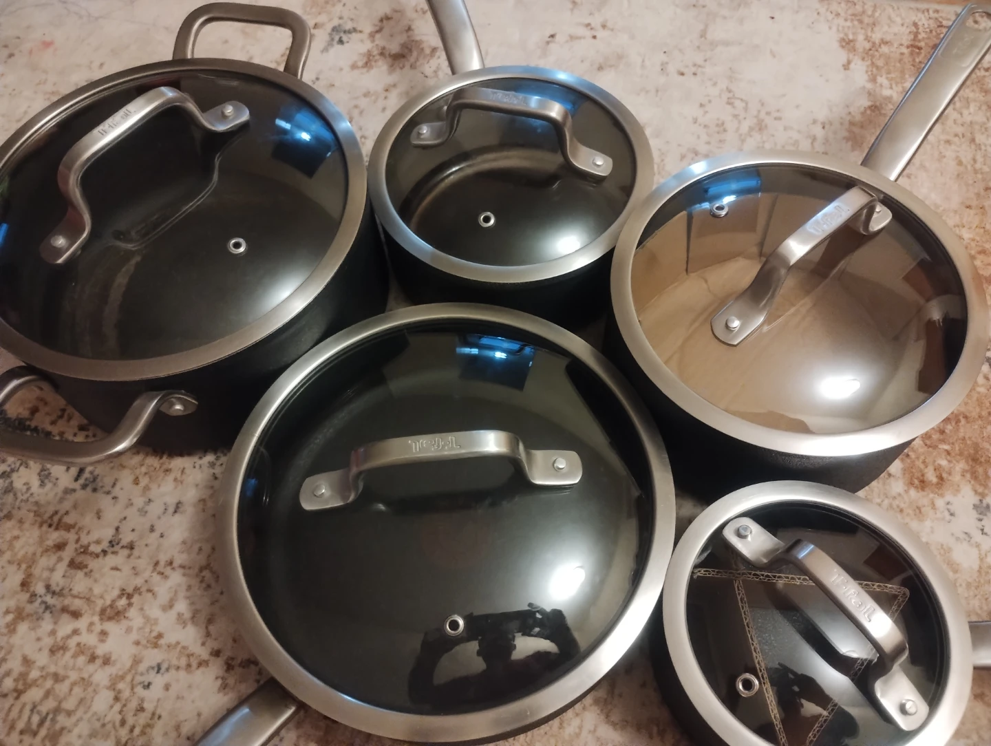 T-fal Heavy-Duty Nonstick Cookware 10 piece Set - photo 2
