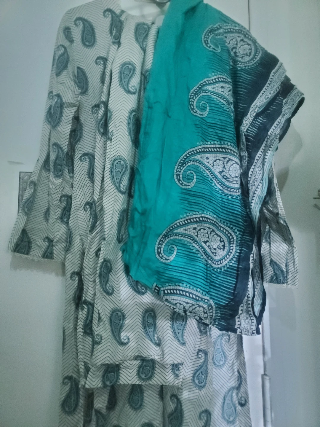 Paisley print kurta and dupatta set - photo 2