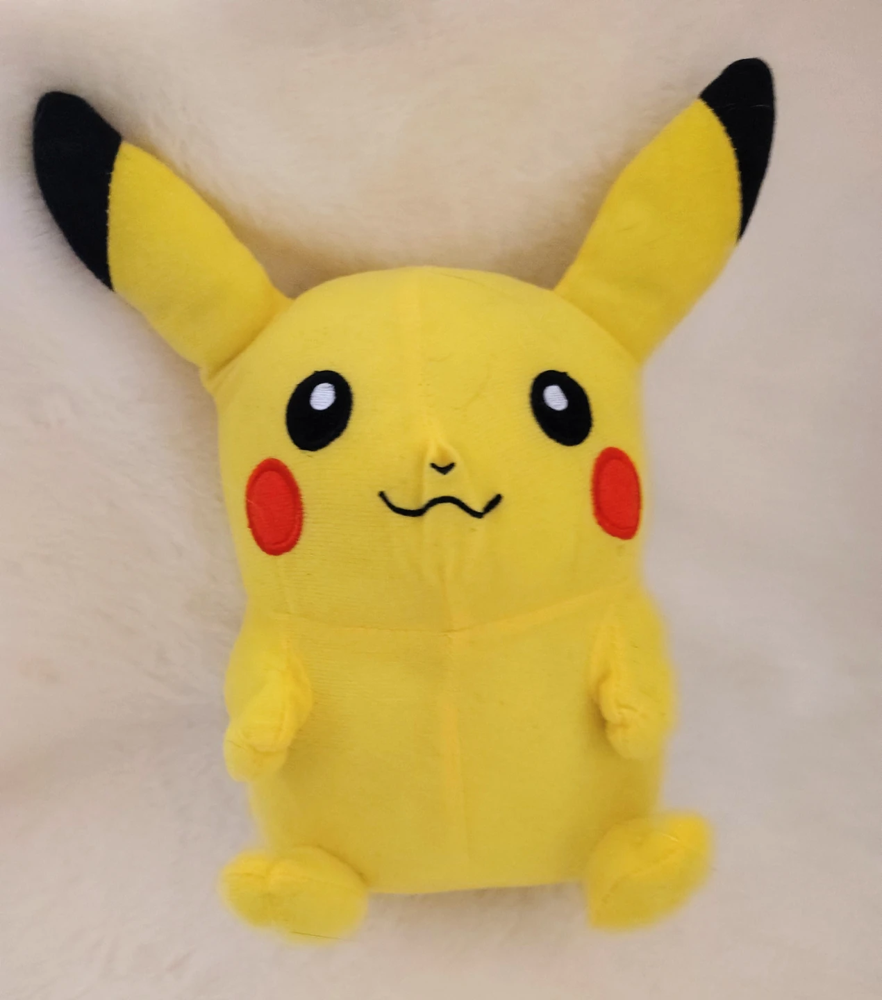 [Plushie] Pikachu Pokemon Plush