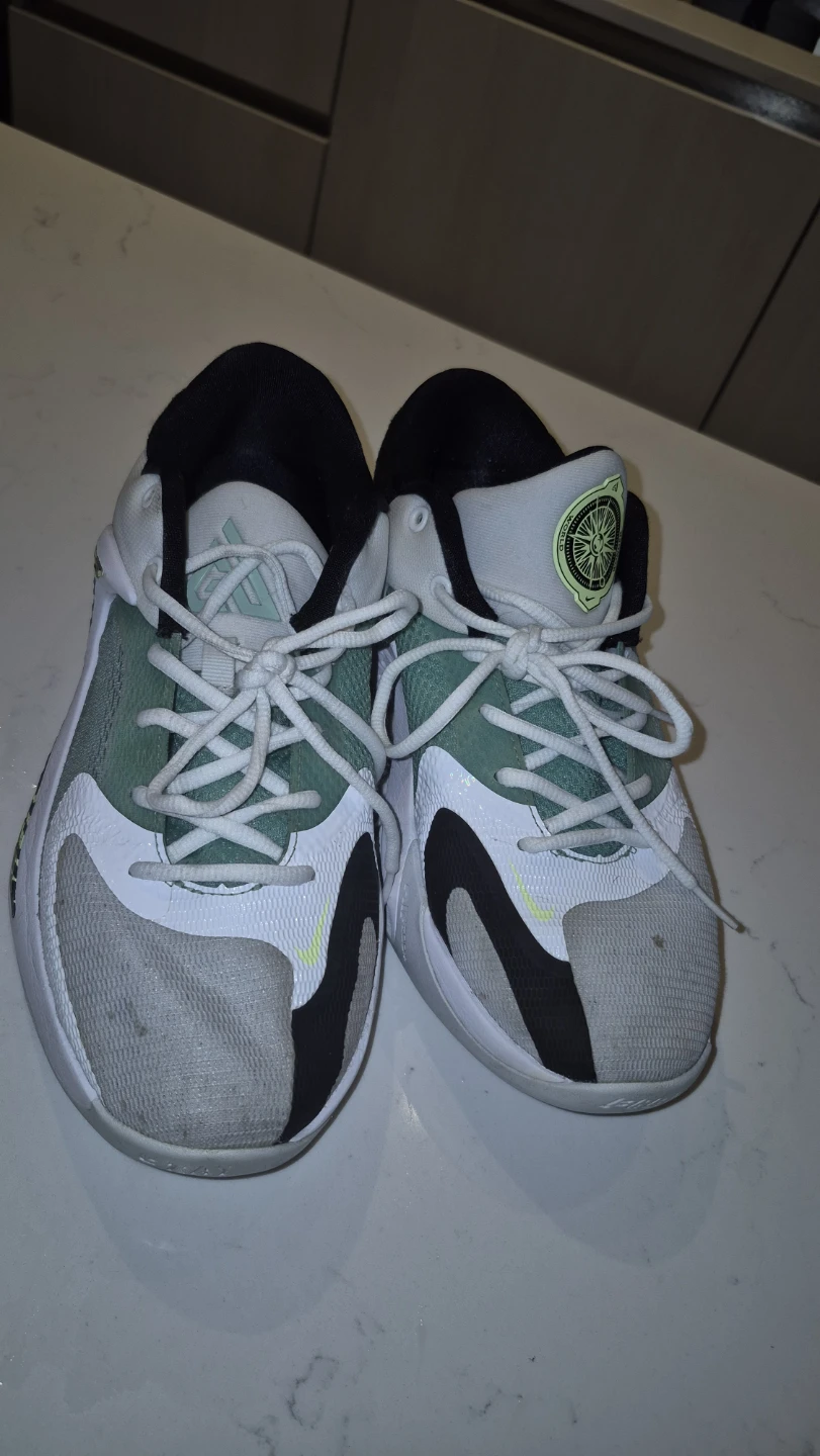 Nike White & Green Running Shoes – Men’s/Women’s - photo 2