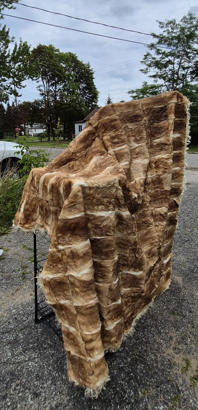 **Moving Sale**Genuine Rabbit Fur / 104 Rabbit Pelts”** - photo 4