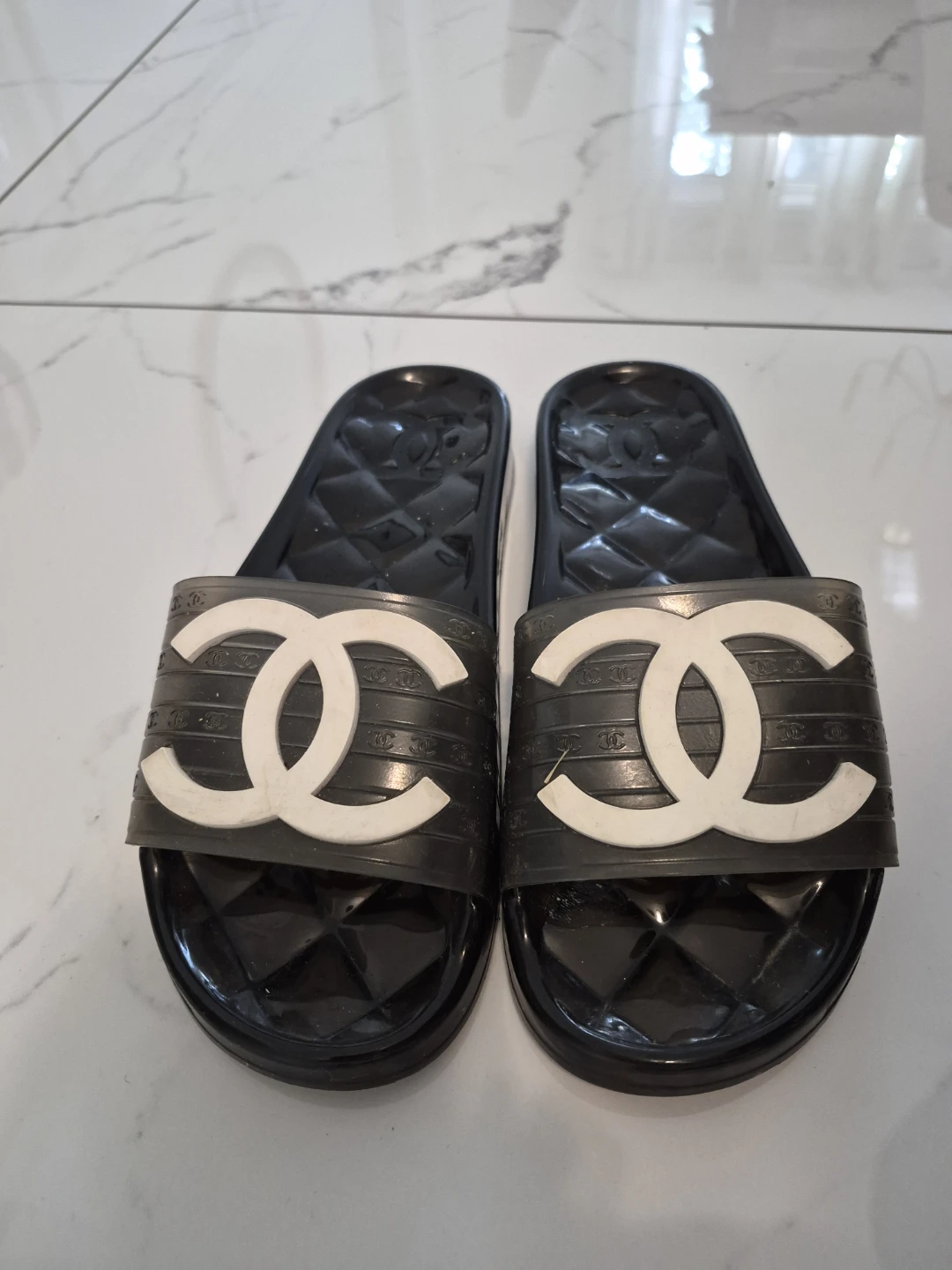 Chanel CC Logo Slides - photo 4
