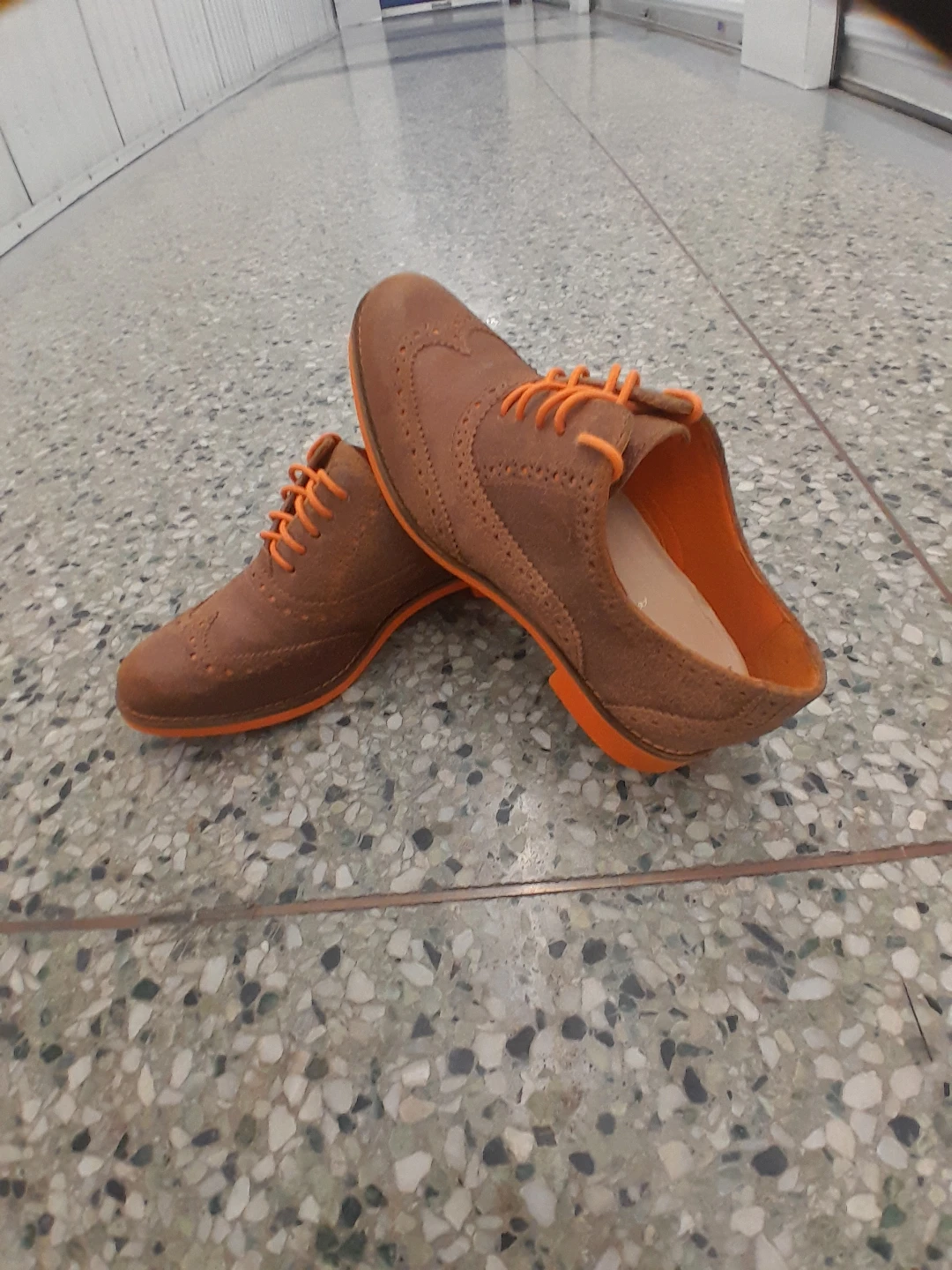 Cole Haan Brown Suede Brogues For Boys/Teens Size 5 - photo 4