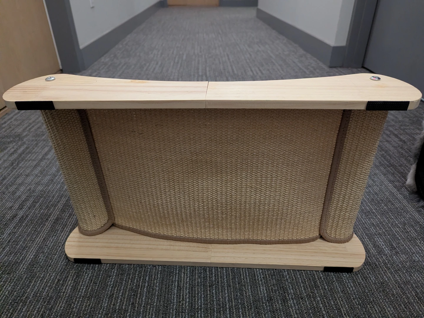 Wooden Cat Scratcher Lounger - photo 3