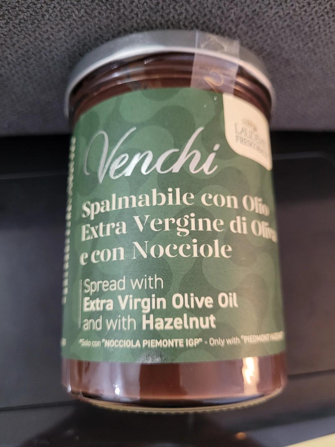 Venchi Spread with Extra Virgin Olive Oil and Hazelnut 450g