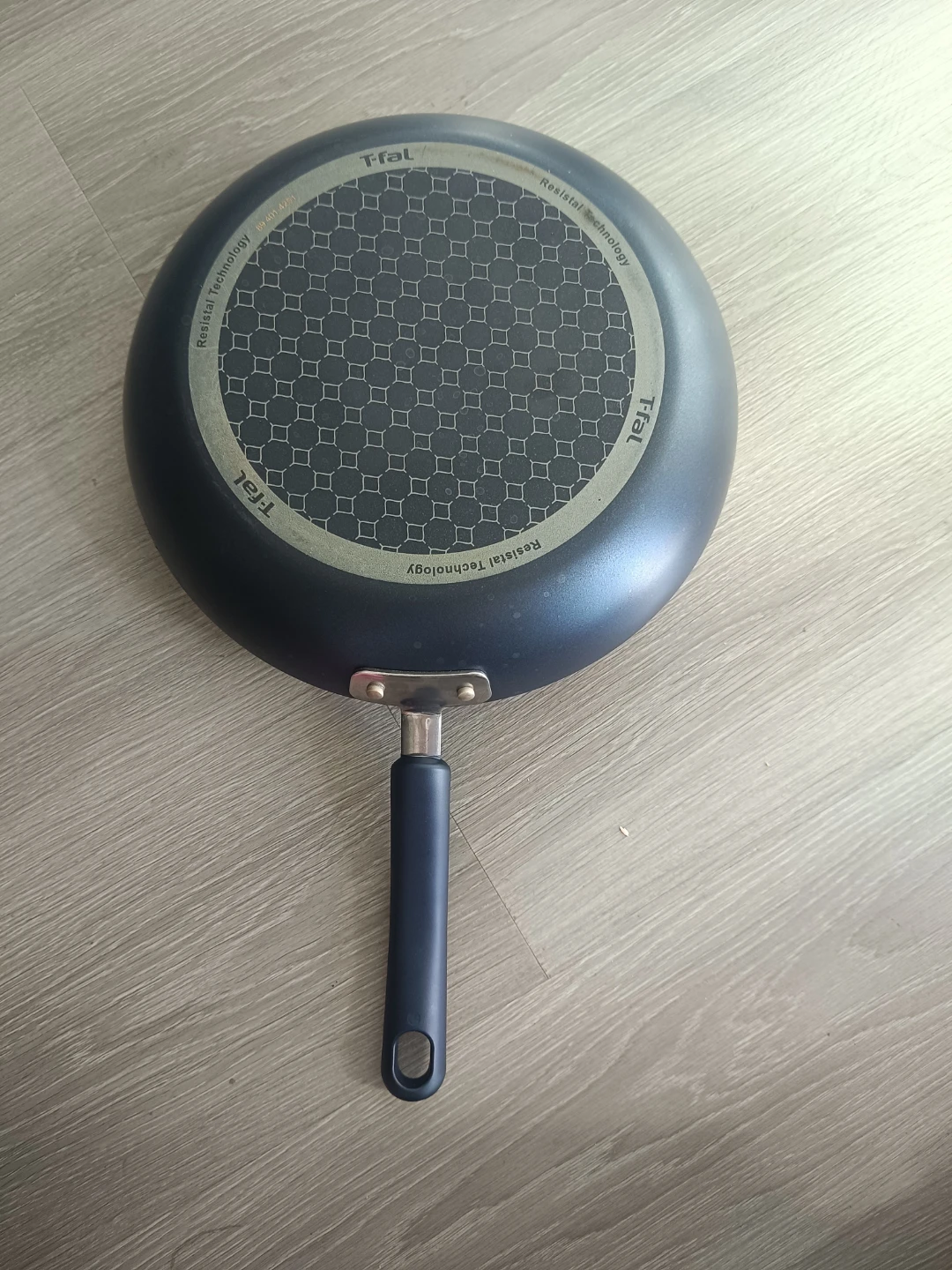 T-fal Resistal Technology Frying Pan - photo 2