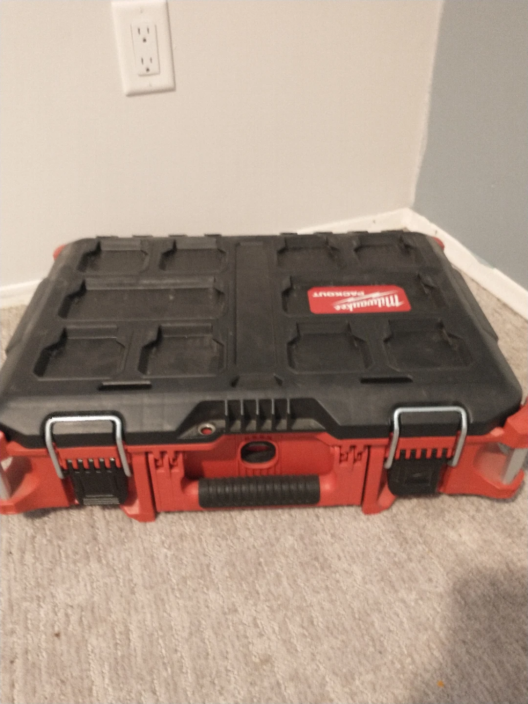 Milwaukee PACKOUT Tool Box 48-22-8421
