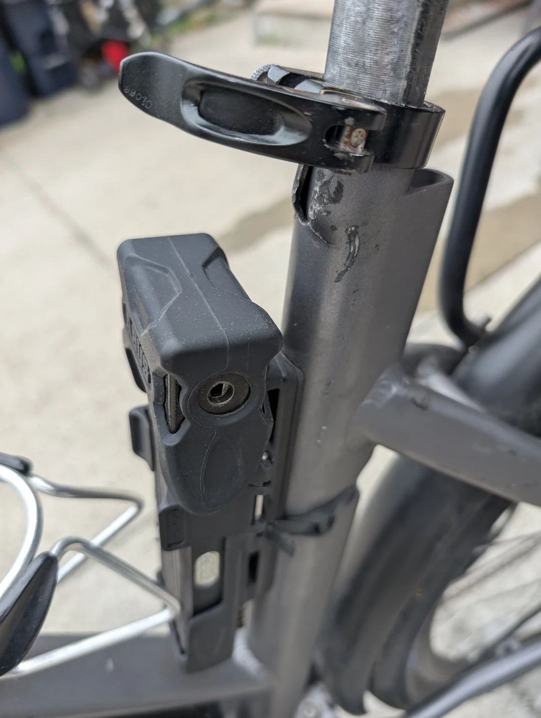 Amigo Infinite Electric Bike –  w/ Abus Lock - photo 5