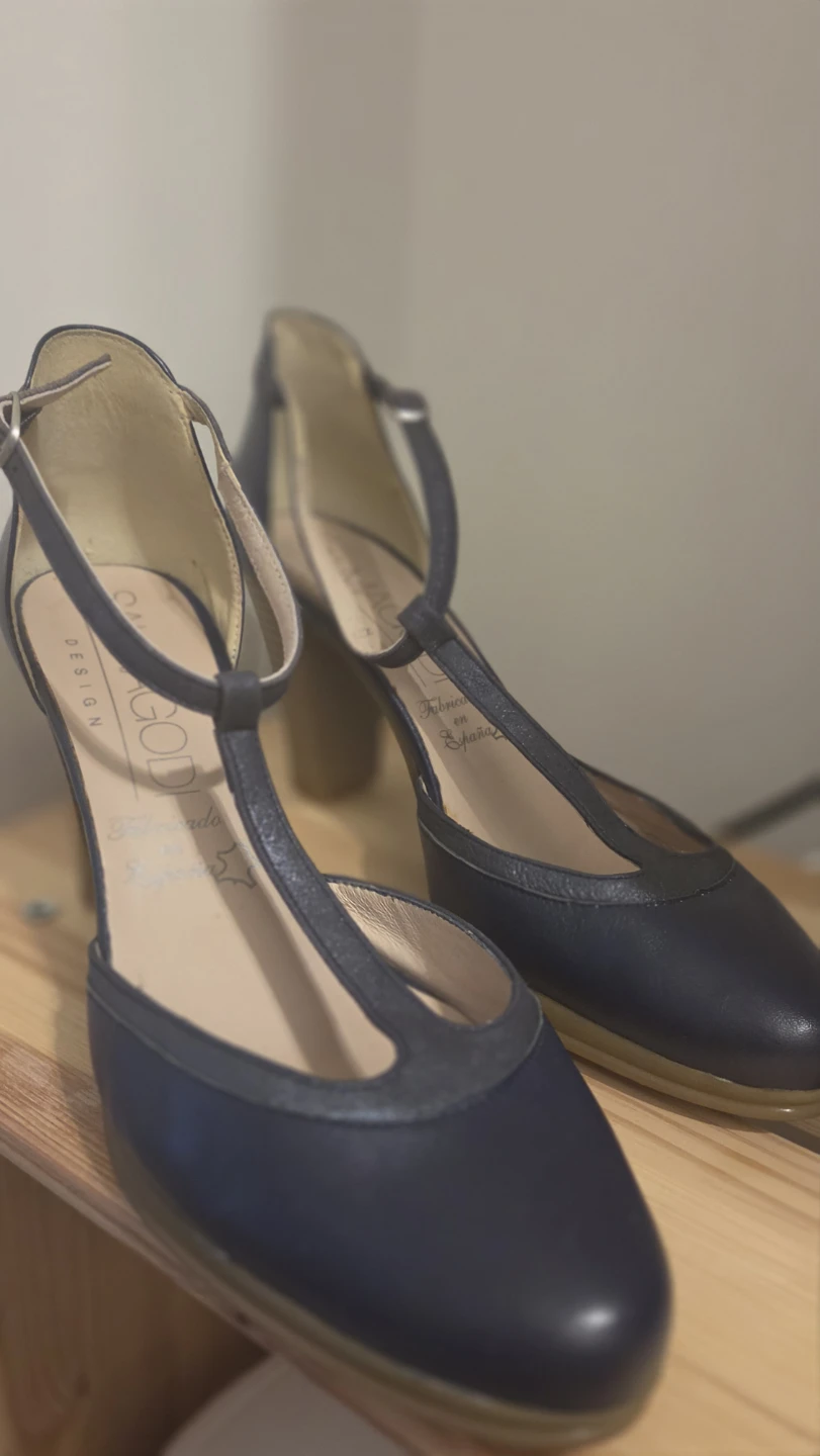 Design Navy T-Strap leather Heels, size 9 | 40 - photo 3
